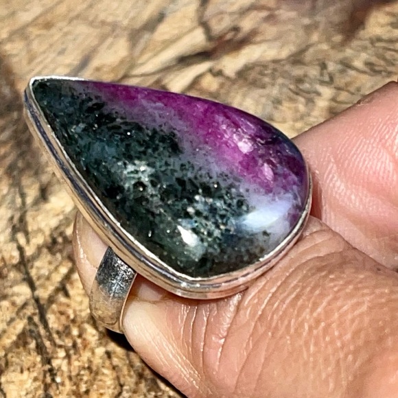 “Stone of Courage & Strength” Ruby Zoisite Ring Size 7 1/2 - Picture 13 of 16